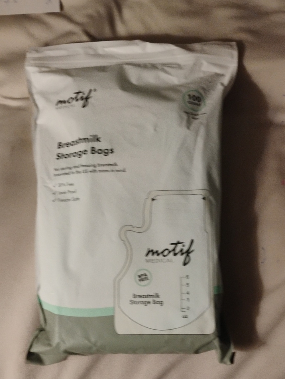 motif Medical White Breastmilk Storage Bags with Mint Accent